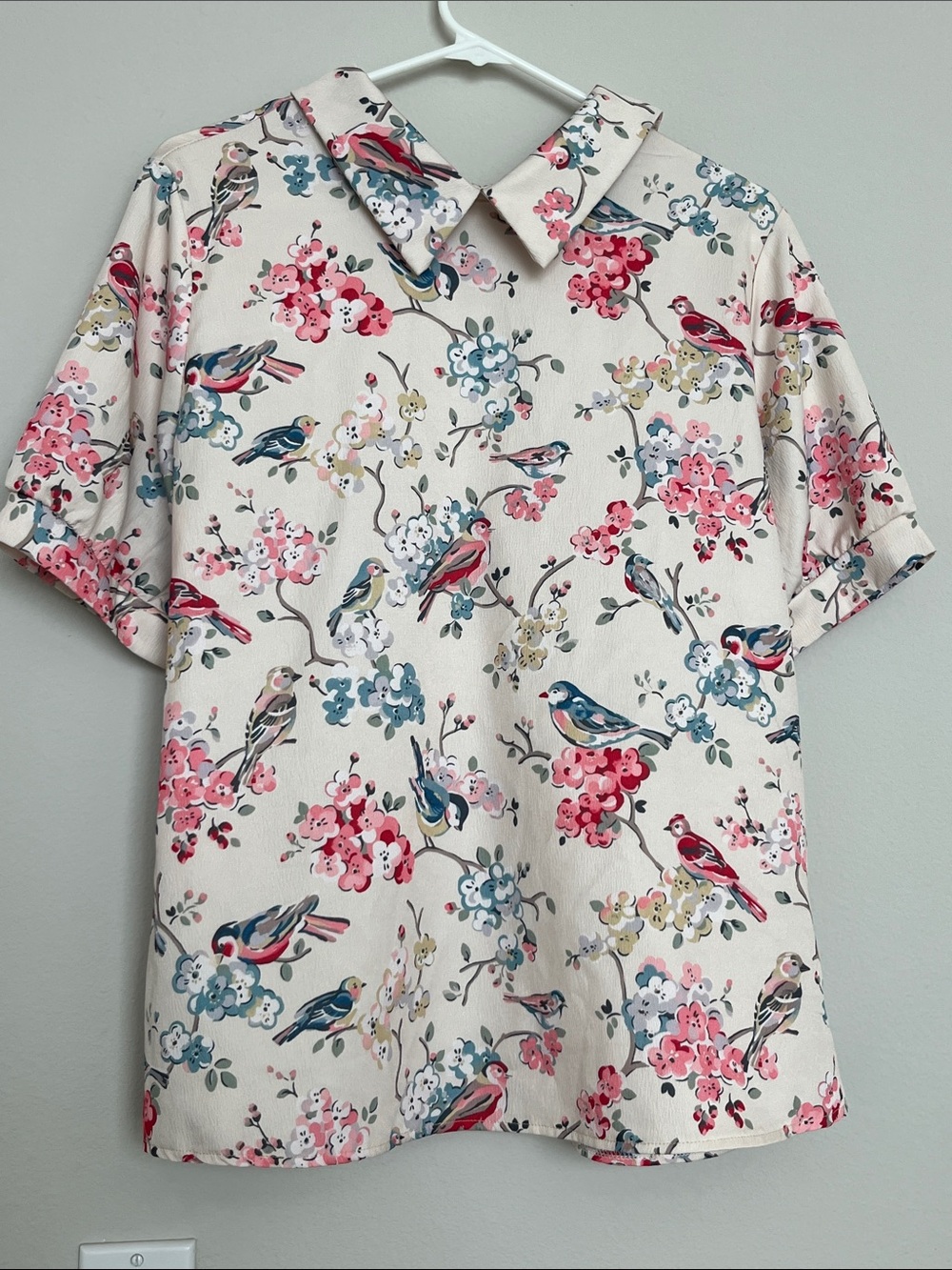 Cream Floral & Bird Short-Sleeve Collared Blouse